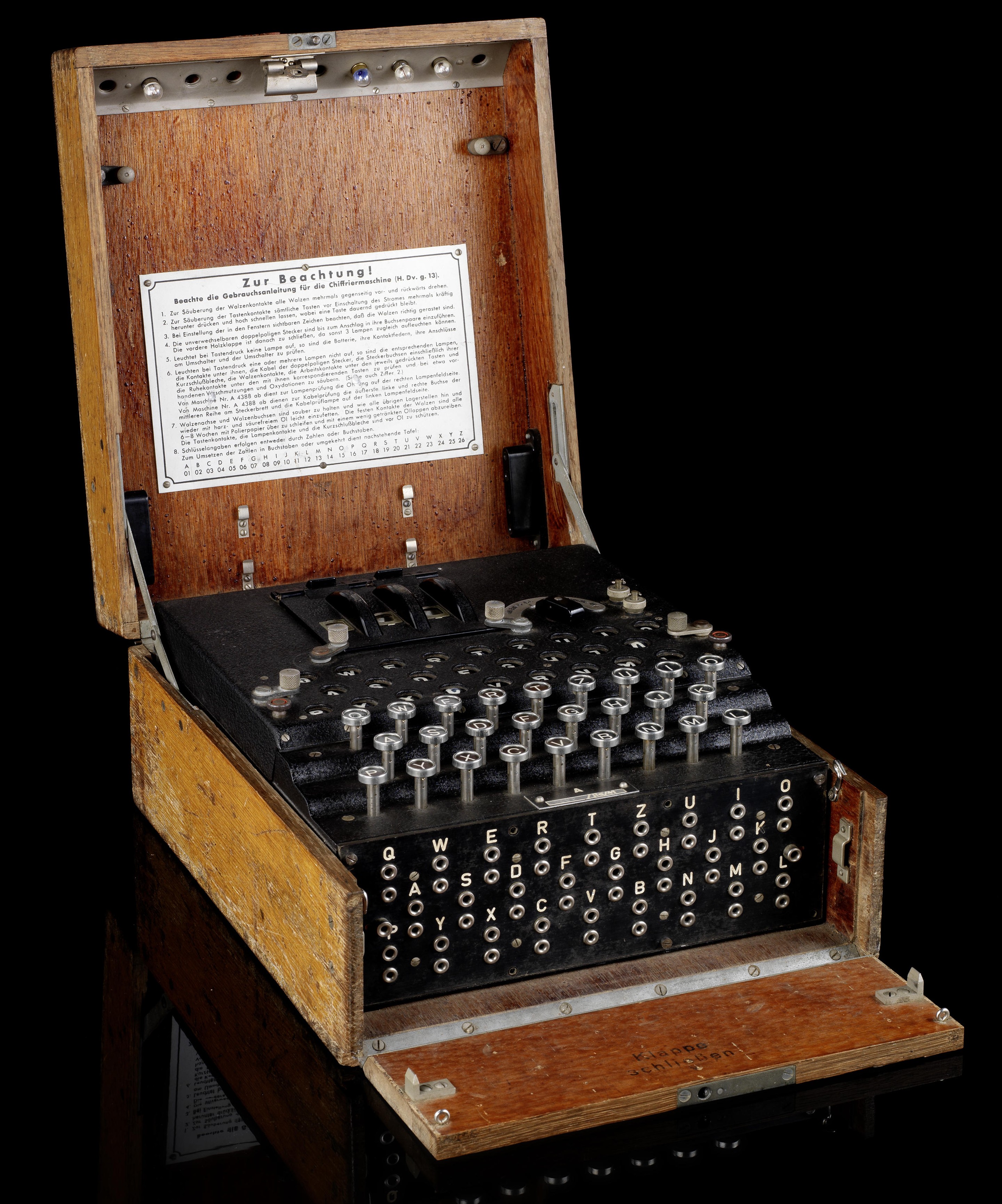 Enigma-machine.jpg